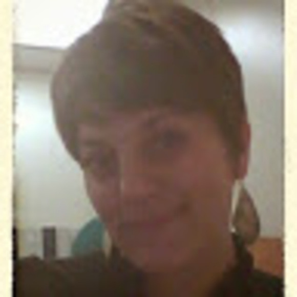 Meet your Posher, Pascale - Picture 1 of 1